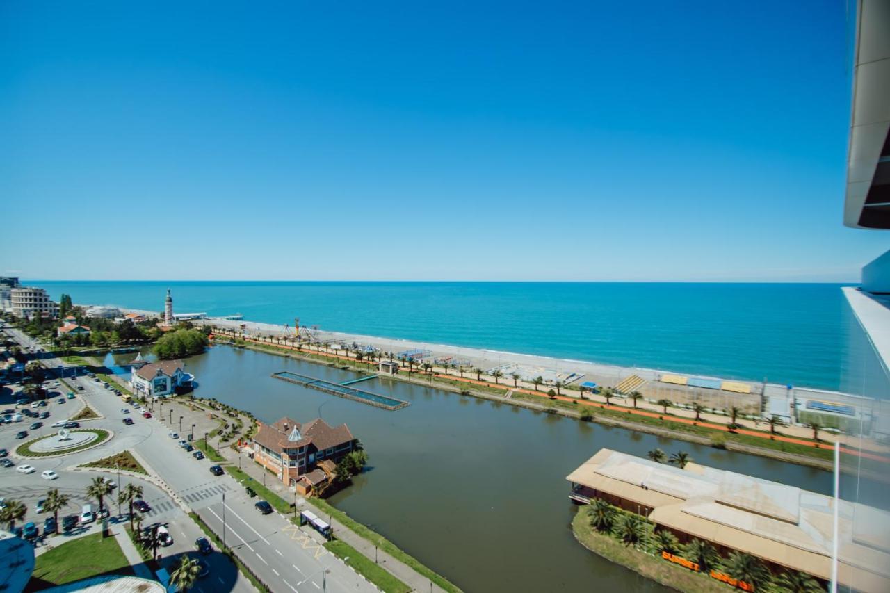 Your Sunshine Apartments Батуми Екстериор снимка