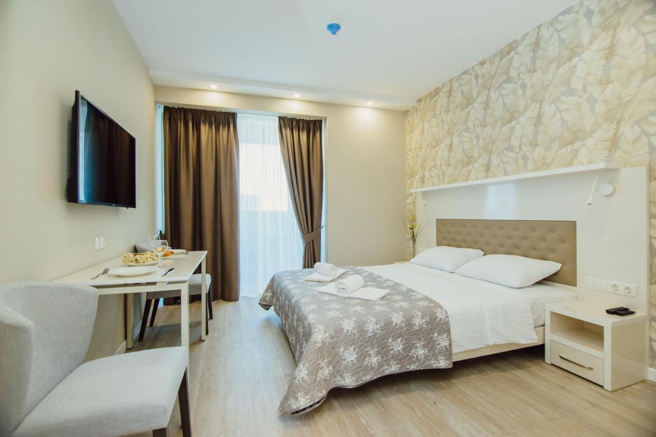 Your Sunshine Apartments Батуми Екстериор снимка