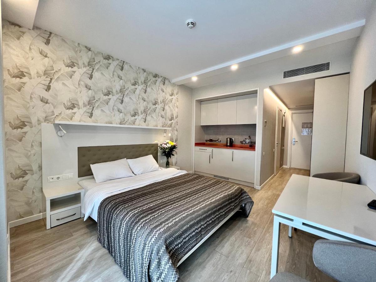 Your Sunshine Apartments Батуми Екстериор снимка