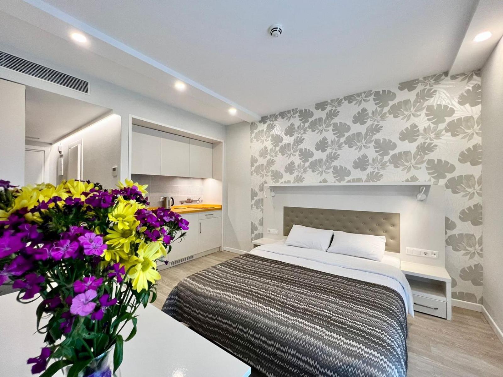 Your Sunshine Apartments Батуми Екстериор снимка