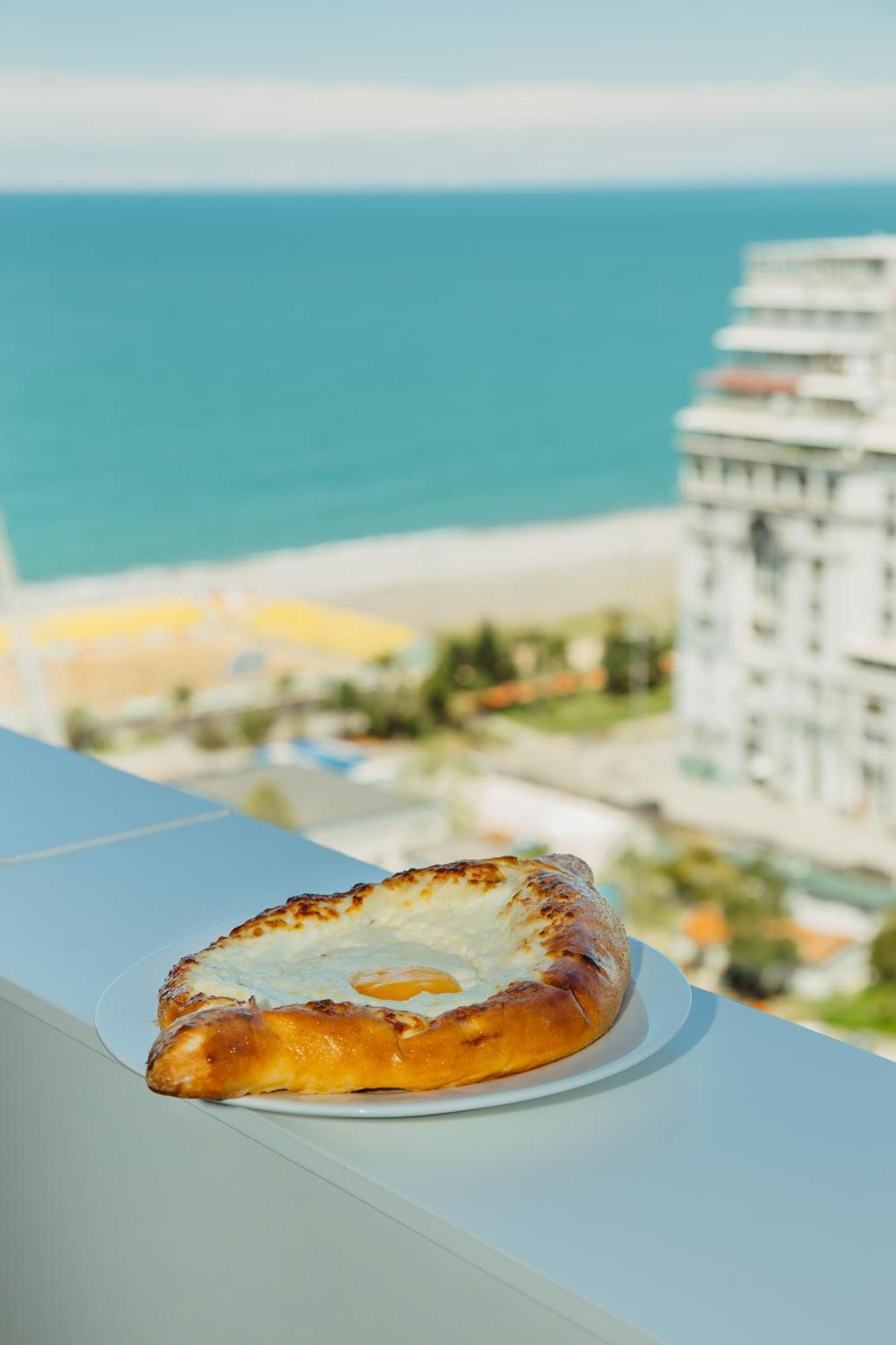 Your Sunshine Apartments Батуми Екстериор снимка